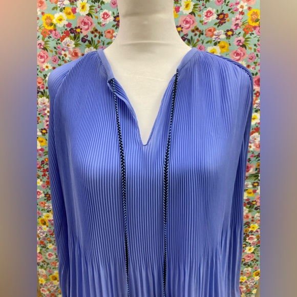 DEREK LAM 10 CROSBY Helena Puff-Sleeve Pleated Blouse - Picture 4 of 11